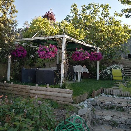 Nonna Dora Bed & Breakfast Muros Bagian luar foto