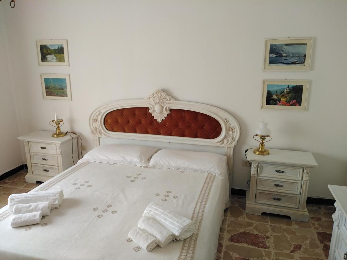 Nonna Dora Bed & Breakfast Muros Bagian luar foto